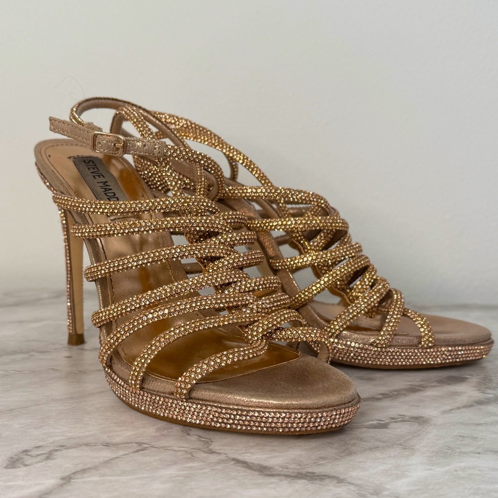 Steve Madden Givinn Rhinestone Rose Gold Heels Size 8